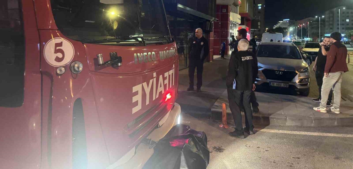 Kayseri Kocasinan\'da yanan ekmek dumanı itfaiye ve polisi harekete geçirdi