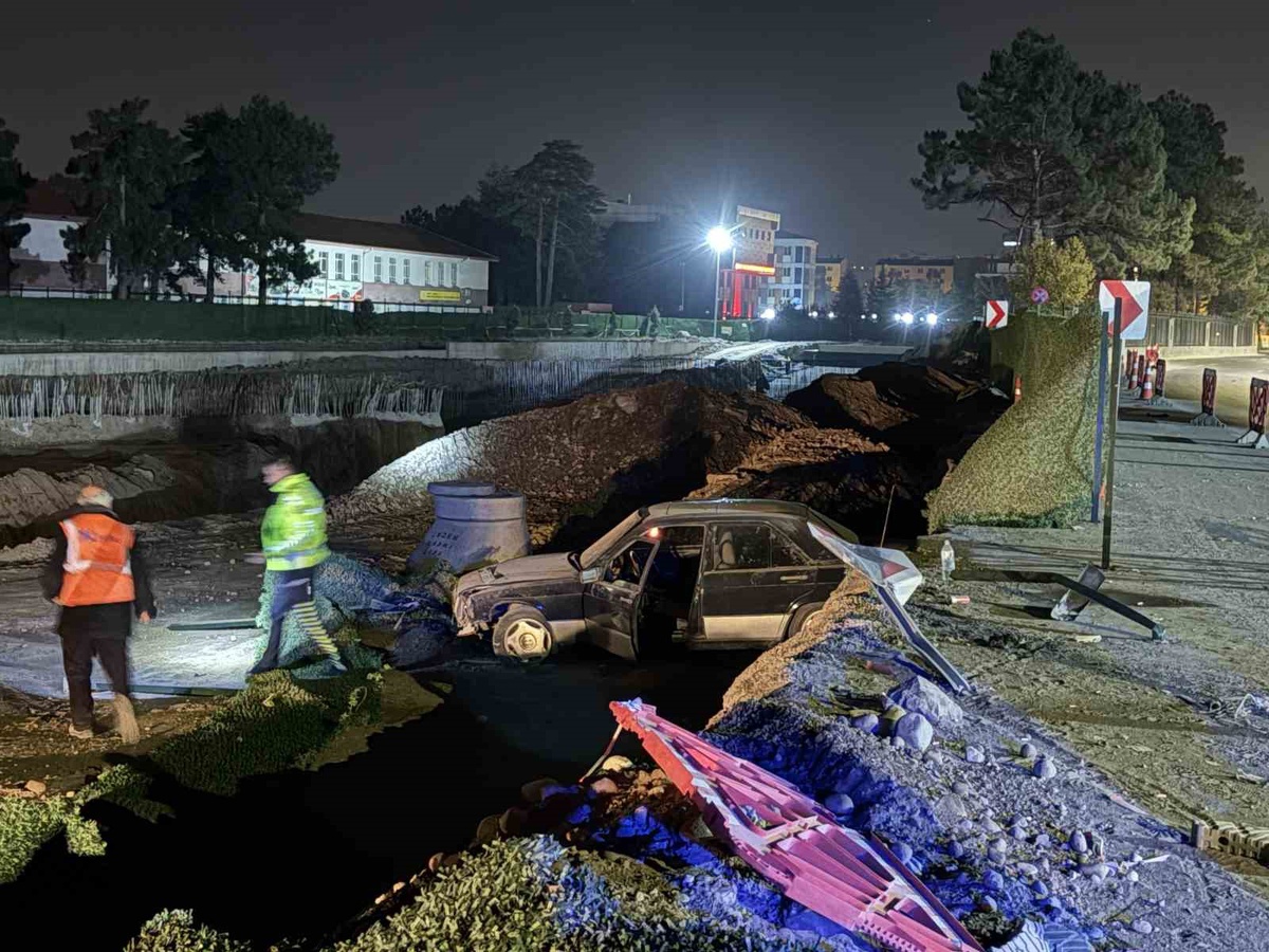 Kayseri Melikgazi\'de şantiyeye uçan aracın alkollü sürücüsüne 25 bin TL ceza kesildi