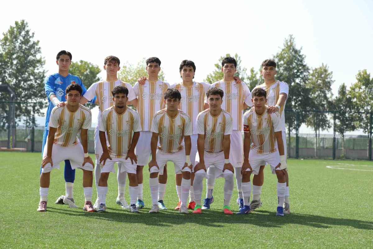 Kayserispor U19, Osmaniyespor\'u 4-1 mağlup ederek 3\'te 3 yaptı ve 9 puana ulaştı
