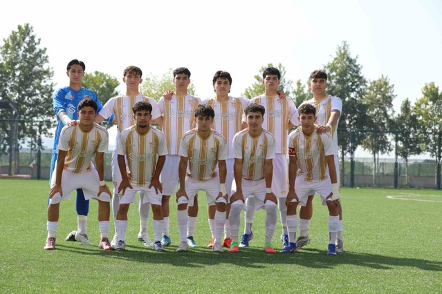 Kayserispor U19, Osmaniyespor'u 4-1 mağlup ederek 3'te 3 yaptı ve 9 puana ulaştı