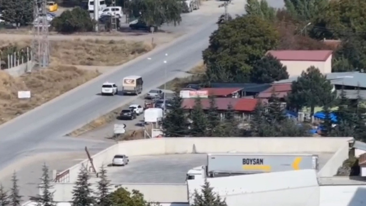 Kırıkkale\'de dron denetiminden kaçan minibüs sürücüsüne 28 bin lira ceza verildi