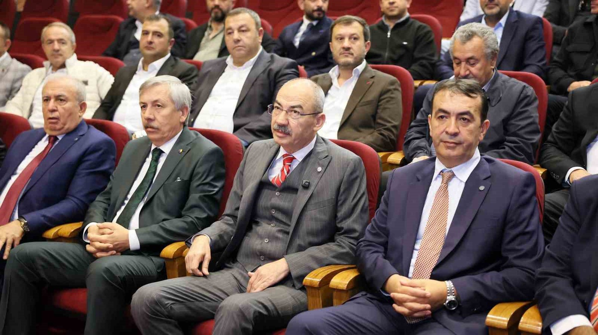 KTO yönetimi mazbataları Kocasinan 1. İlçe Seçim Kurulu\'ndan törenle teslim aldı