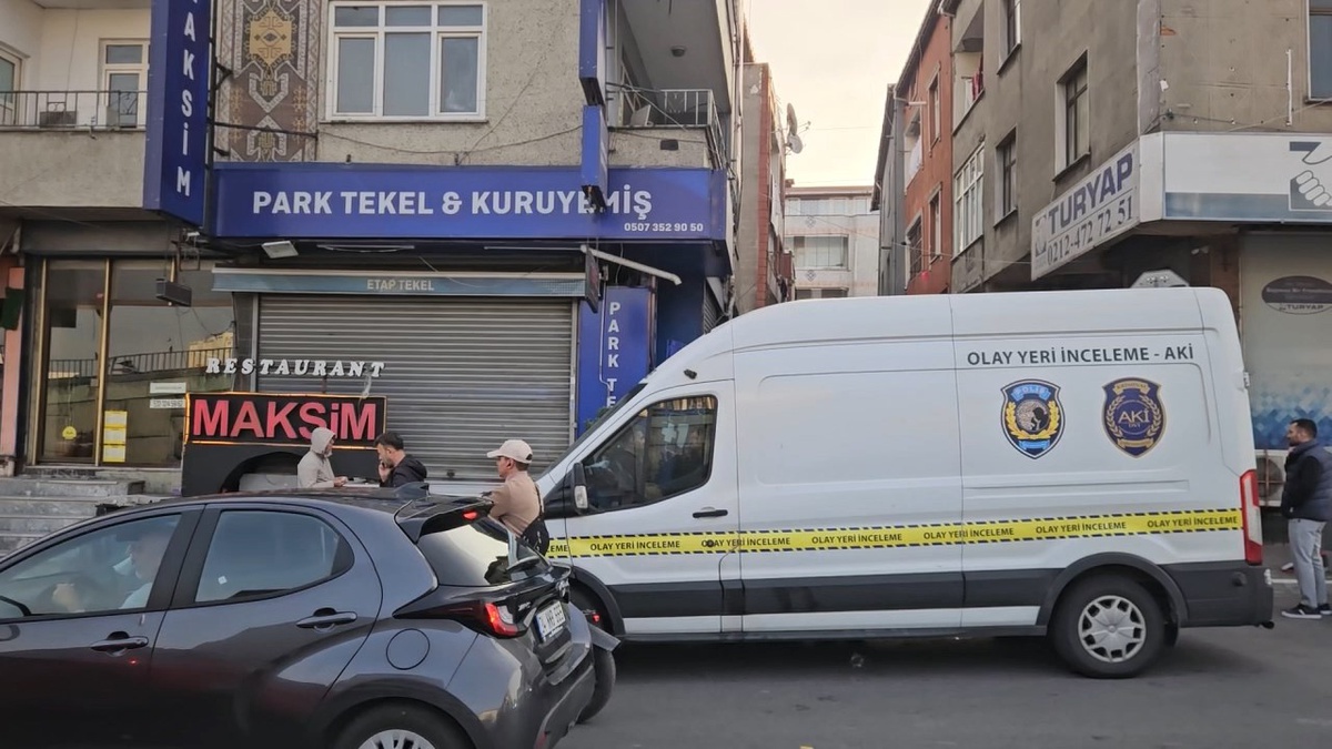 Küçükçekmece\'de silahlı çatışmada izinli polis memuru ve şüpheli öldü, 2 yaralı