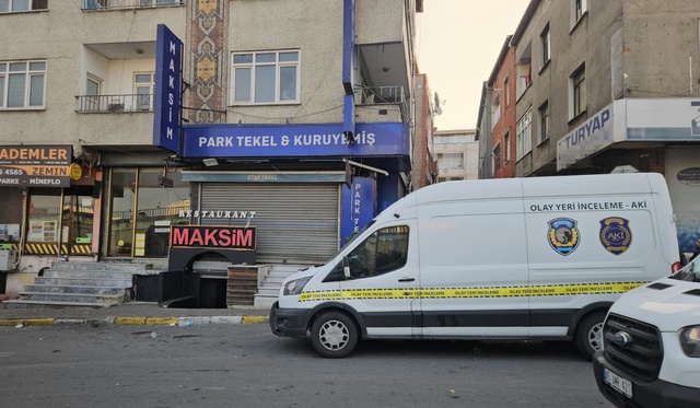 Eğlence mekanında çatışma! 1'i polis 2 kişi öldü