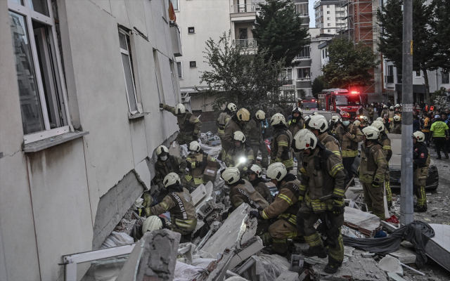 Maltepe Belediye Başkanı Köymen: İstanbul'da çöken binanın üst 2 katı kaçak