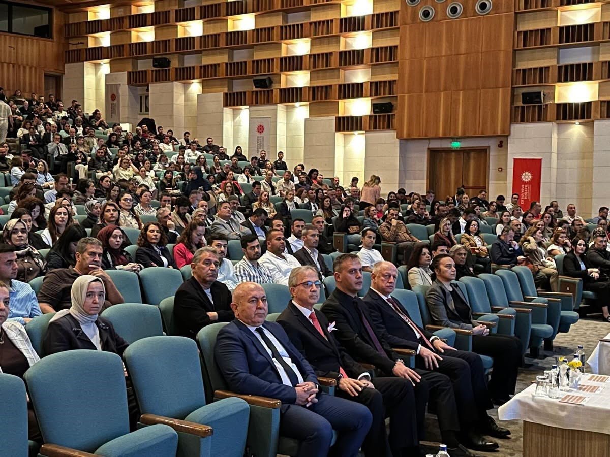 Muğla\'da kamu personeli dezenformasyon ve yapay zeka eğitiminde buluştu