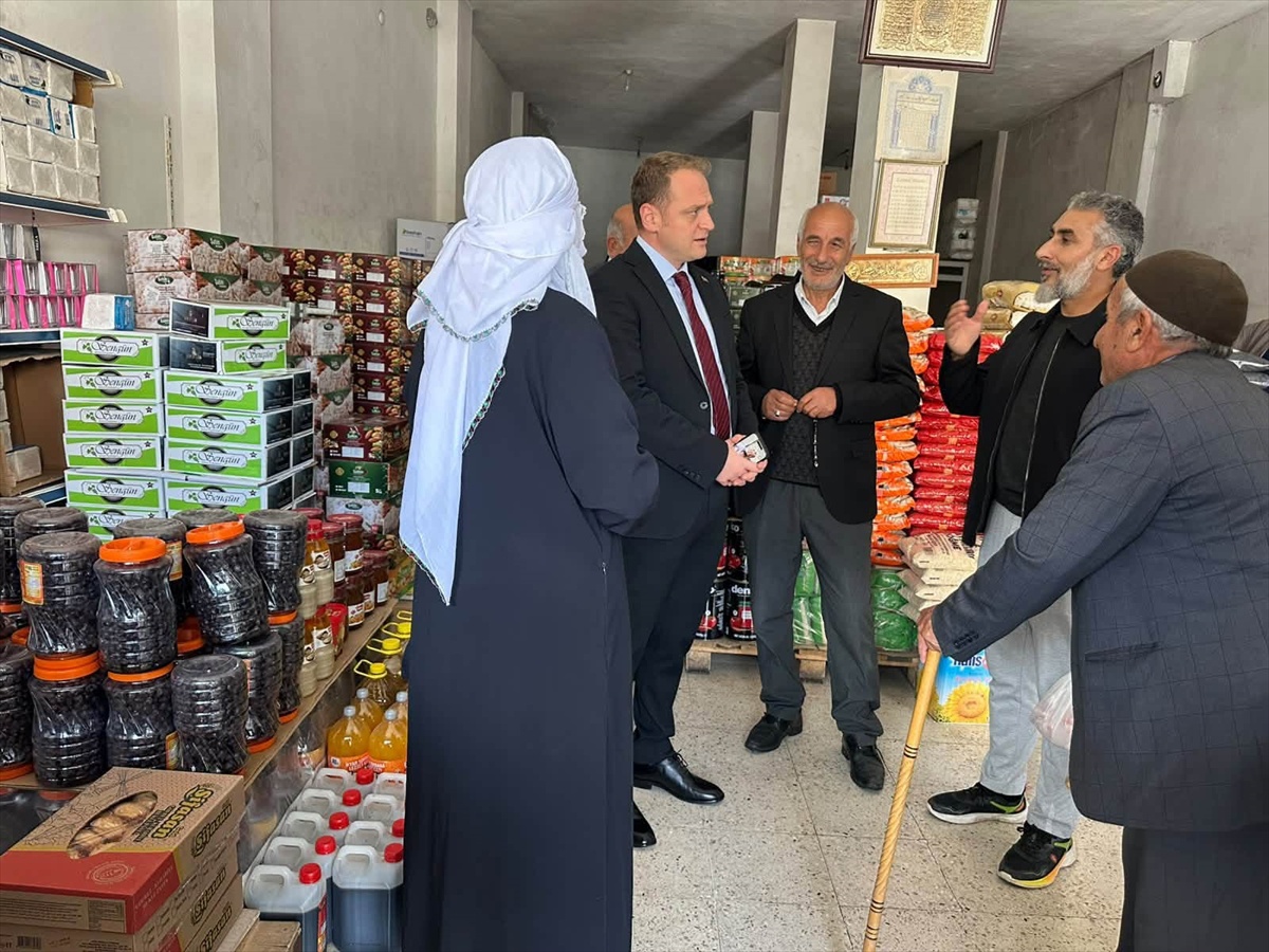 Muş Bulanık\'ta Kaymakam Koşansu, esnafın talep ve sorunlarını dinledi