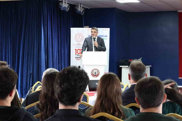Samsun'da gençlik iklim çalıştayında 50 öğrenci bildirge taslağı hazırladı