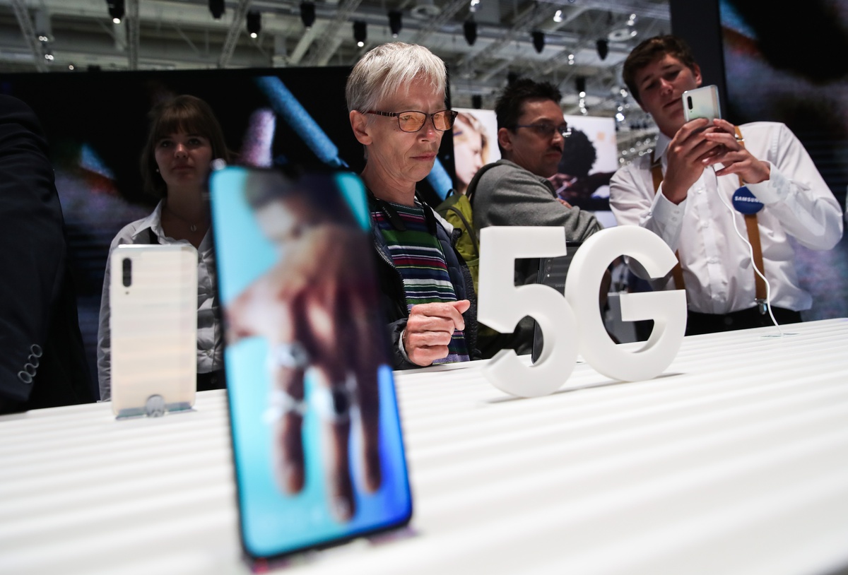 Samsung\'un üçüncü çeyrek ön faaliyet karı yüzde 782,5 artışla 107,4 trilyon won oldu