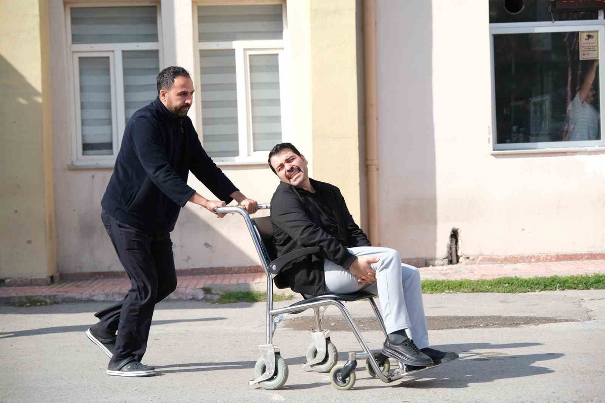 Sivas Cumhuriyet Üniversitesi Hastanesinin afet tatbikatına AFAD ve UMKE destek verdi