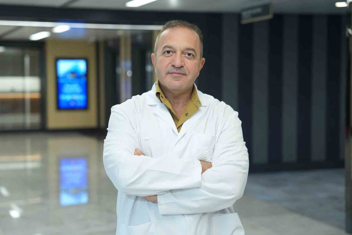 Prof. Dr. Ali Aktekin, sporcu fıtığında ağrıya rağmen şişlik olmayabileceğini söyledi