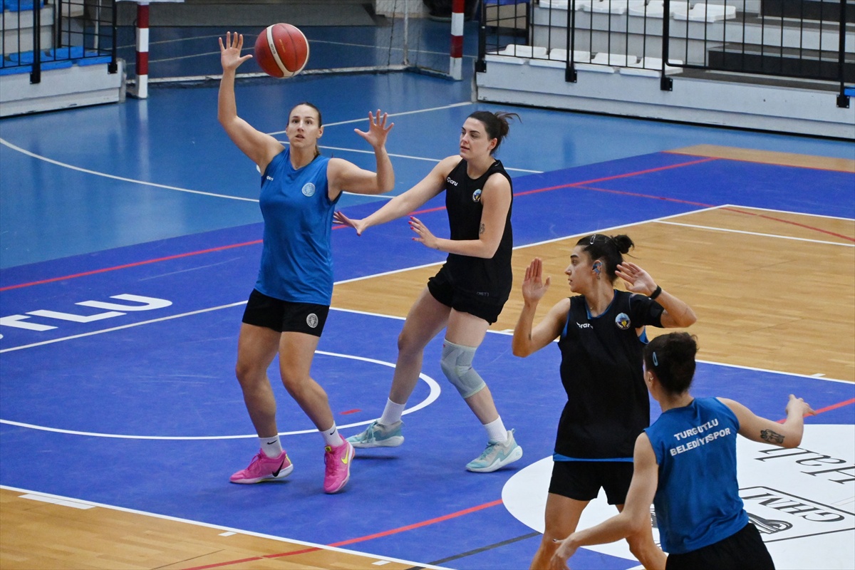 Turgutlu Belediyespor, Beşiktaş Boa ile oynayacağı maça iki eksikle hazırlanıyor