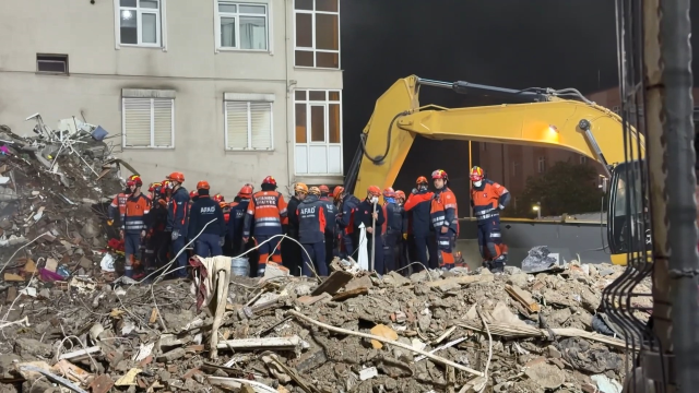 5 kişiye mezar olan binanın betonundan deniz kabukları çıktı