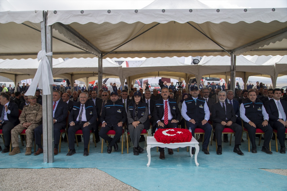 Ağrı\'da asfalt plenti ve OSB doğal gaz tesisi hizmete alındı, filoya 40 araç katıldı