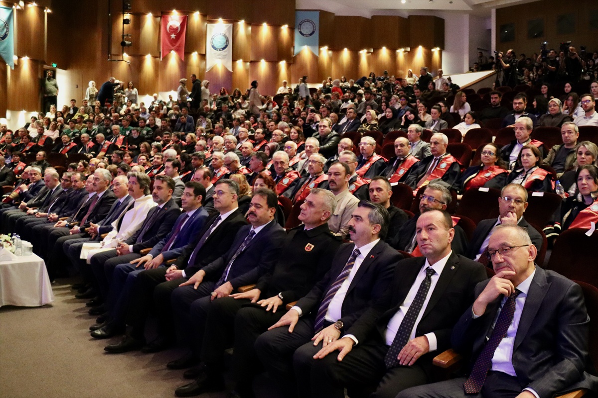 Efkan Ala Uludağ\'da Gazze\'deki imhayı terör yöntemi olarak niteledi