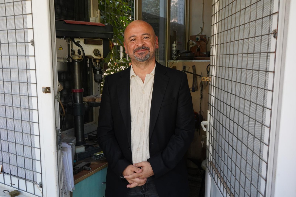 Kanada\'da \'En İyi Yönetmen\' ödülünü AÜ\'nün \'Bıçak Kütüphanesi\' belgeseli aldı