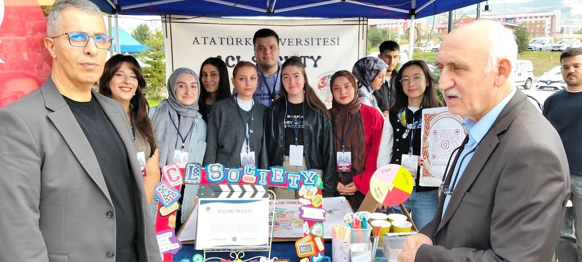 Atatürk Üniversitesi Edebiyat Fakültesinde kızlar ilk kez erkekleri geçti, oran yüzde 61