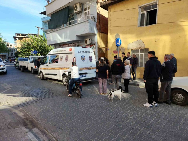 <a class='keyword-sd' href='/aydin/' title='Aydın'>Aydın</a>'da kahreden olay! Çocuğunun telefonuyla eve koştu, banyoya girince yıkıldı
