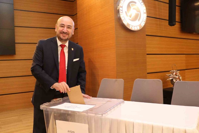 AYTO'da 2026-2030 seçimleri tamamlandı, Hakan Ülken yeniden Yönetim Kurulu Başkanı oldu