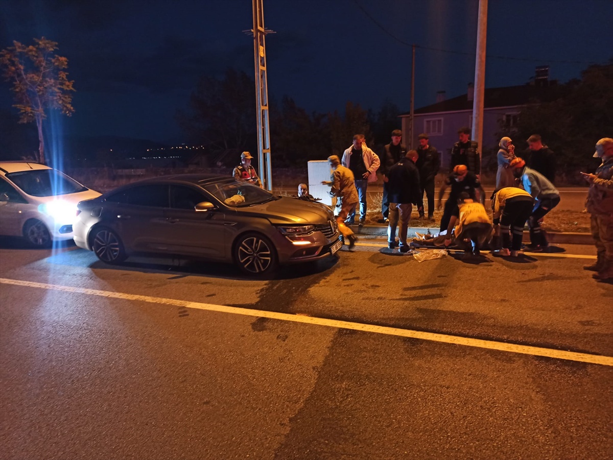 Bingöl\'de iki ayrı trafik kazasında 4 kişi yaralandı