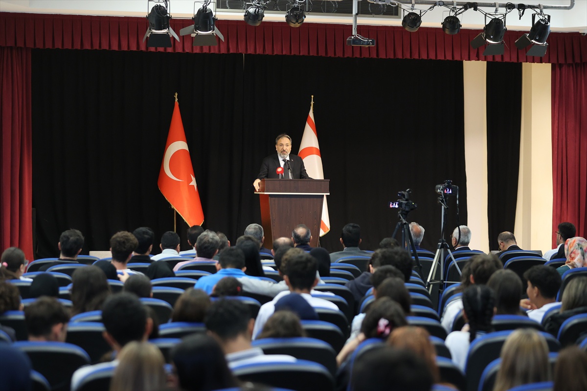 Diyanet Başkanı Arpaguş, KKTC\'de öğrencilere alimler peygamberlerin varisleridir dedi