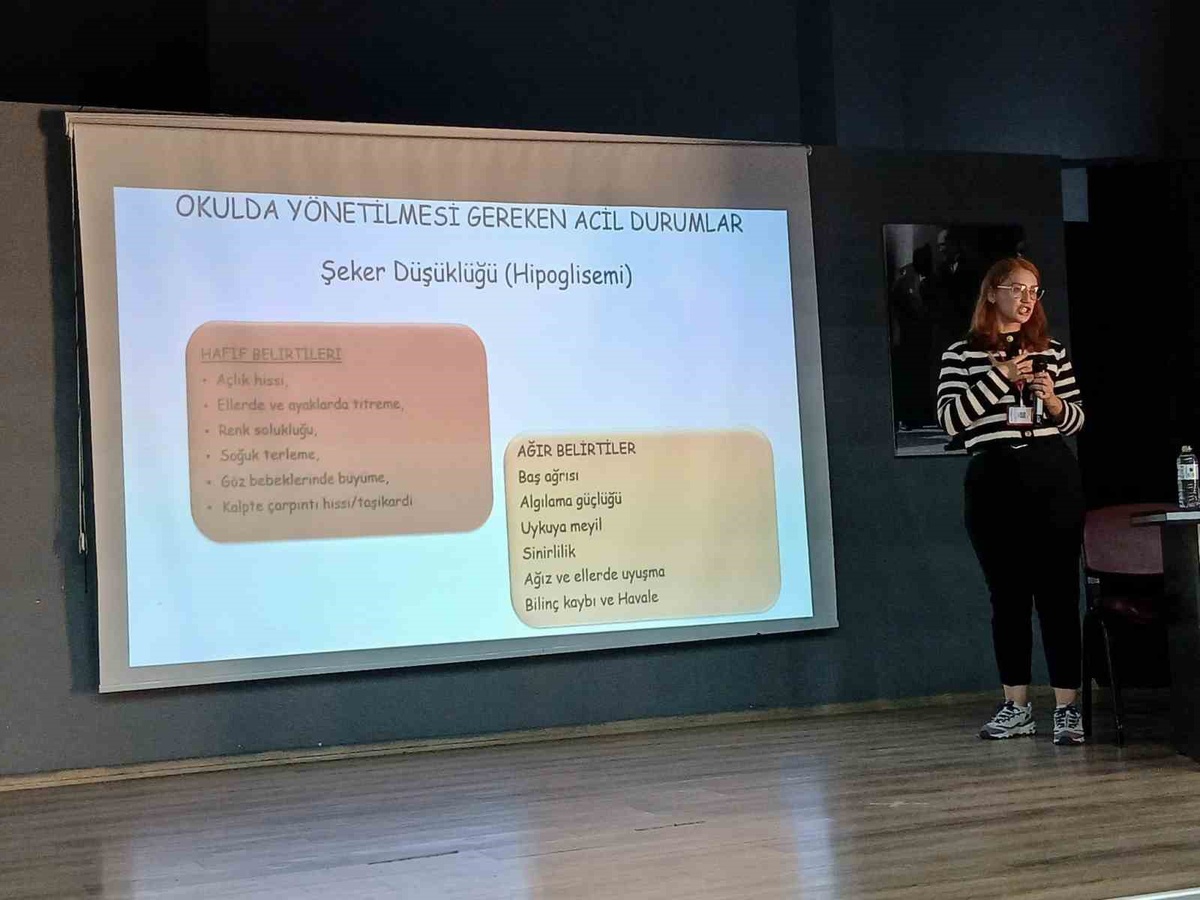 Düzce\'de Kasım Aktaş Ortaokulu\'nda öğrencilere diyabet farkındalık eğitimi verildi