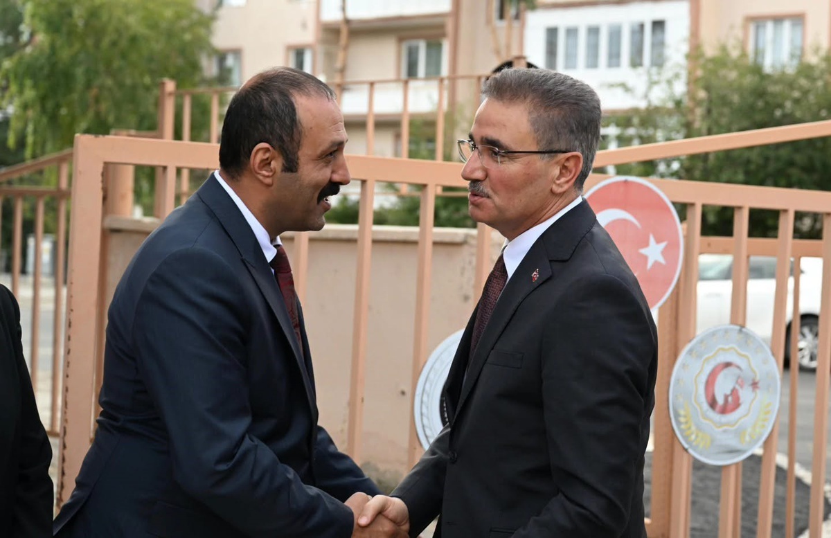 Erzurum valisi Baruş: "Şehit ailelerimiz ve gazilerimiz başımızın tacıdır"