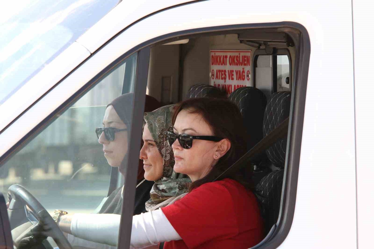 Eskişehir\'de 4 gün süren ambulans sürüş eğitimine 18 acil sağlık personeli katıldı