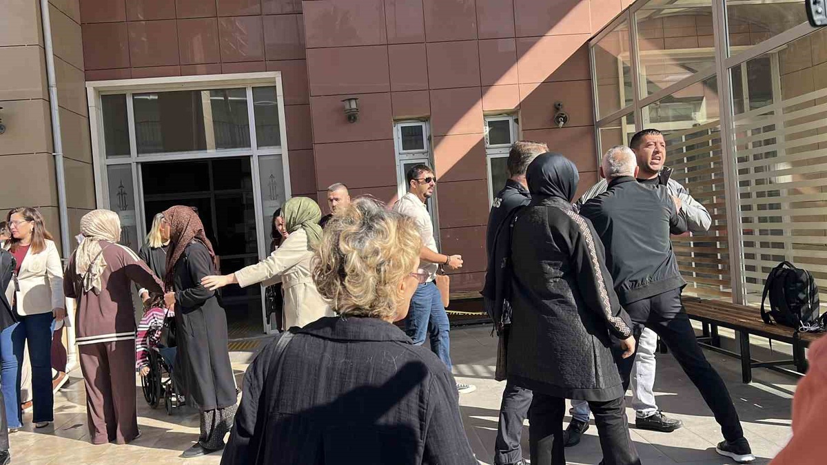Ferdi Zeyrek davasında ek rapor alınacak, duruşma 3 Şubat 2027\'ye ertelendi