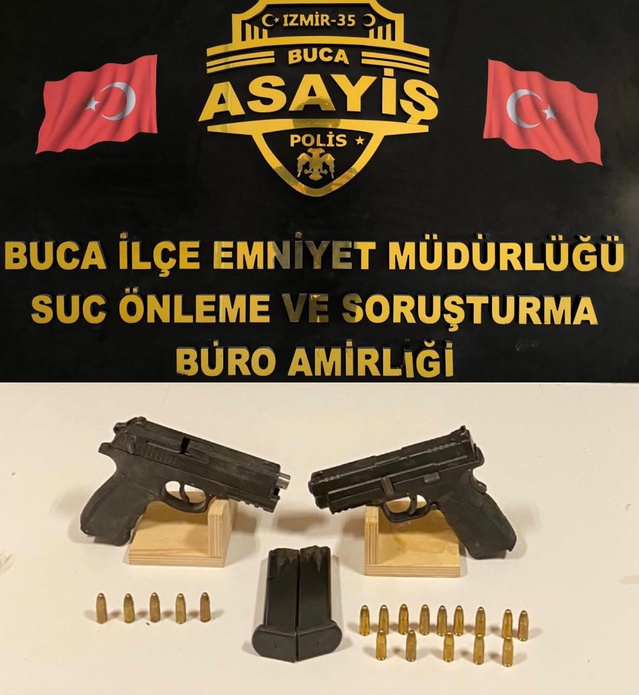İzmir Buca'da ateş edilmesi olayında çöpte 2 tabanca bulundu, 8 şüpheli yakalandı