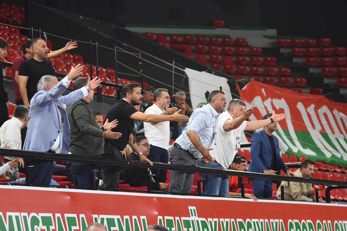 Karşıyaka 140 bin TL ceza aldı, yarın Munford\'suz Bahçeşehir\'e konuk olacak