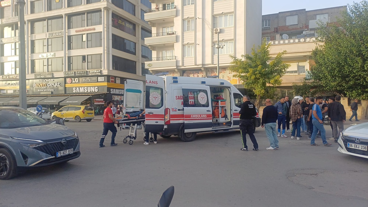 Kilis\'te motosikletler çarpıştı, sürücü H.K. ağır yaralı olarak hastaneye kaldırıldı