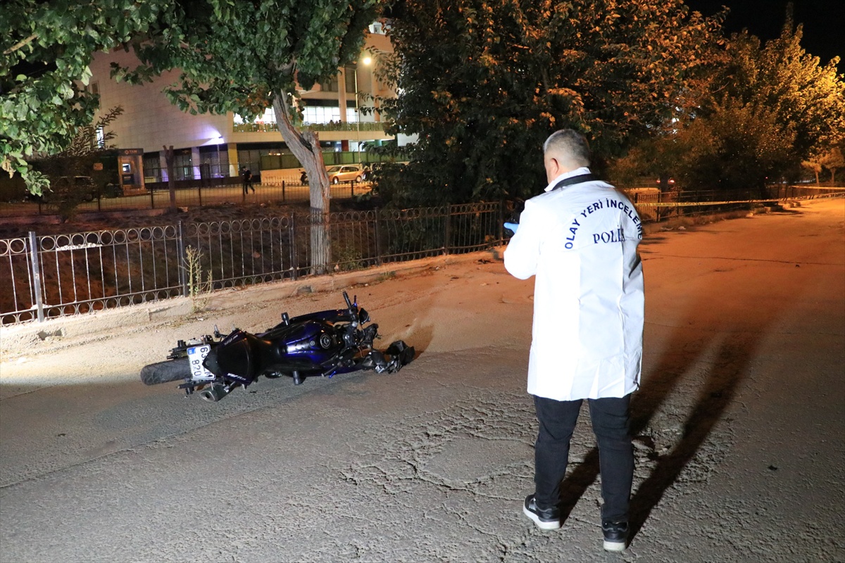 Kilis\'te motosiklet devrildi, ağır yaralanan sürücü hastaneye kaldırıldı
