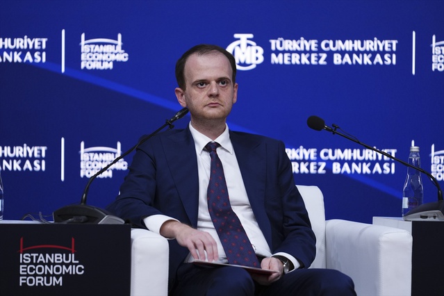 Kosova MB Başkanı, finans sektörünün GSYH'nin yüzde 150'sine denk geldiğini söyledi