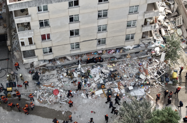 Maltepe'de çöken binaya ilişkin soruşturmada 2 tutuklama