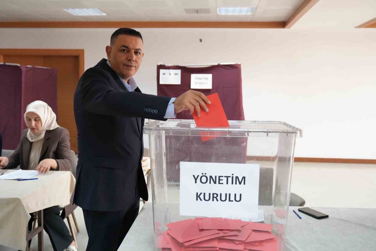 MTSO yönetimini Sadıkoğlu\'nun listesi oluşturdu, Hakan Er meclis başkanlığına seçildi