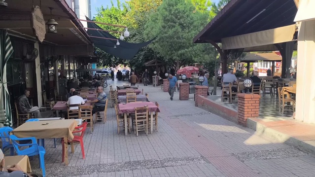 Osmaniye Kadirli'de 78 yaşındaki yurttaş hayat pahalılığından et yemediğini söyledi