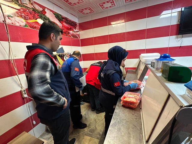 Şanlıurfa Haliliye'de 170 kilo bozuk et imha edildi, 128 bin 405 TL ceza uygulandı