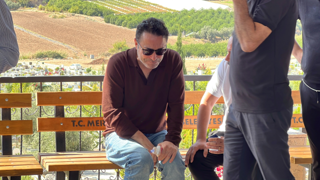Şarkıcı Atilla Taş'ın kızı gözyaşları arasında toprağa verildi