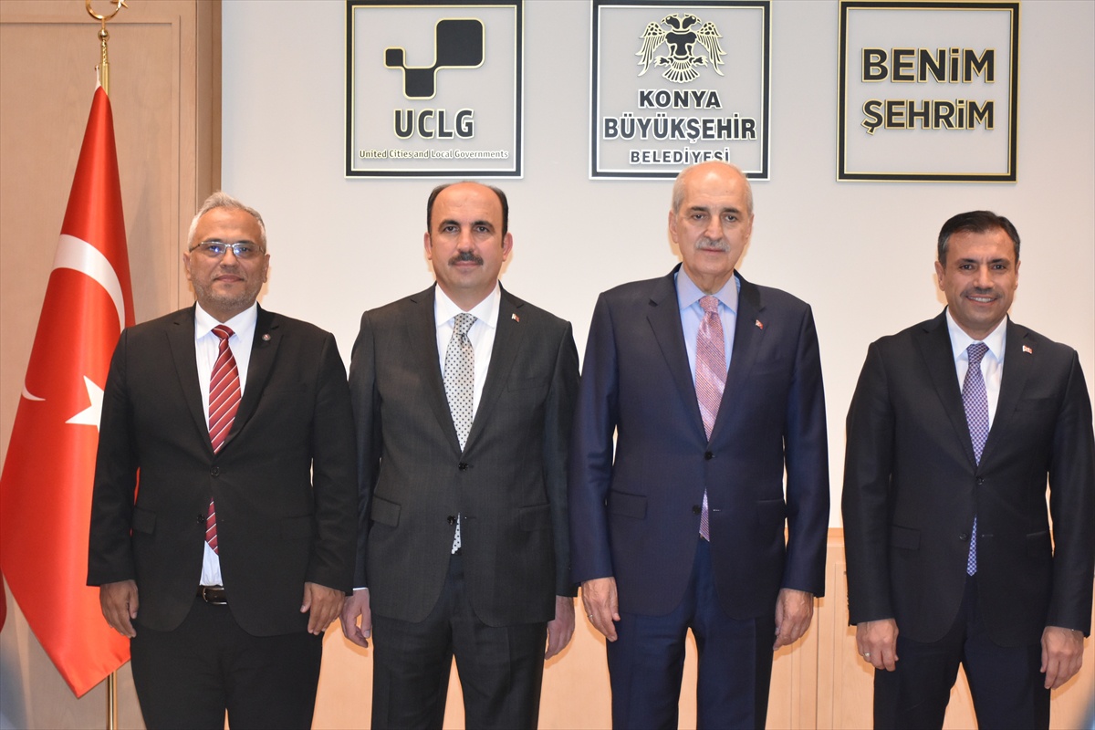 Konya\'da 8 sultan için jandarmanın saygı nöbeti değişimi törenle yapıldı
