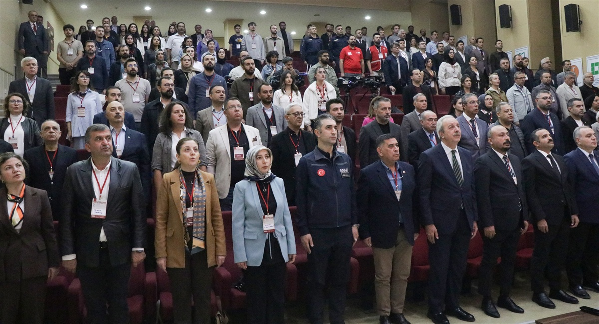 TMMOB Kayseri deprem çalıştayı başladı, zemin koşullarına dikkat çekildi