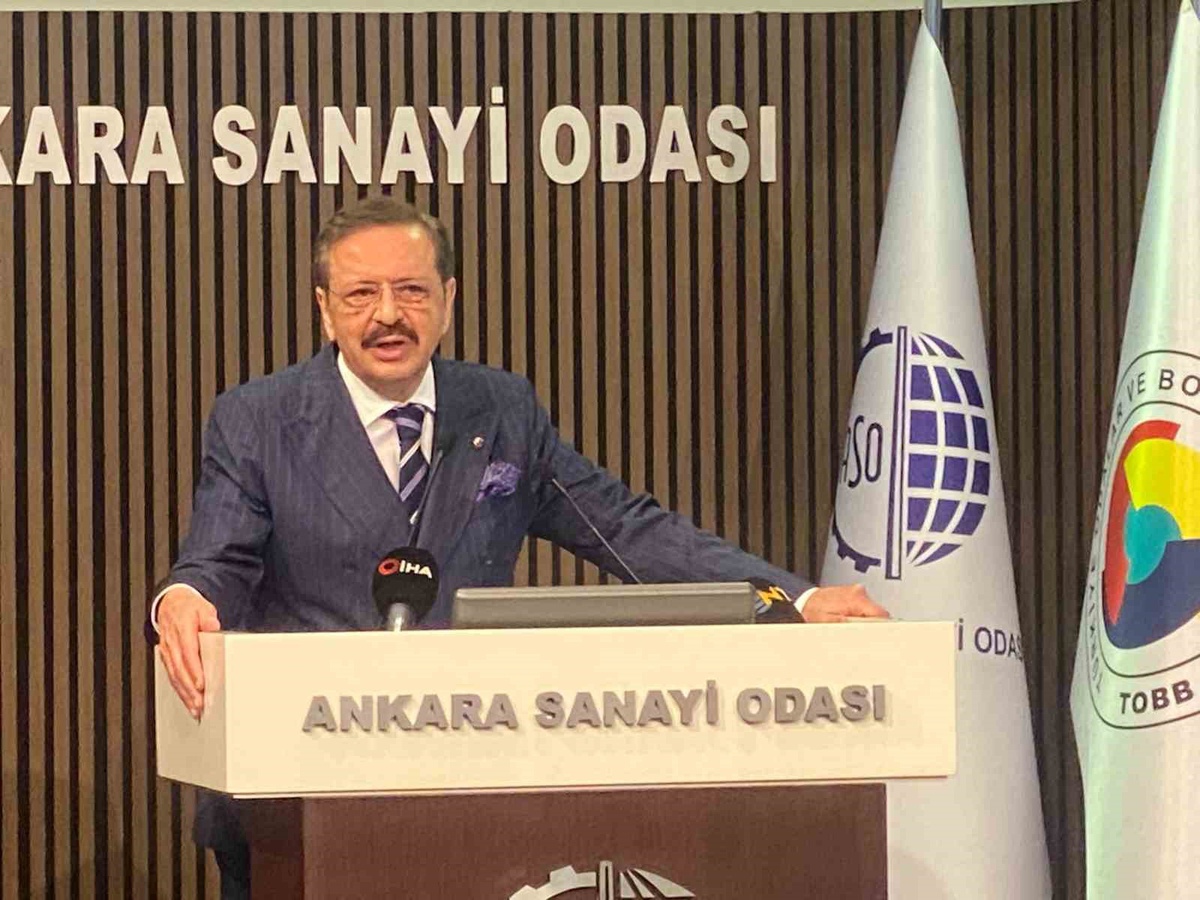 ASO seçiminde ikinci aşama yapıldı, Hisarcıklıoğlu oy kullanıp Ardıç\'ı tebrik etti