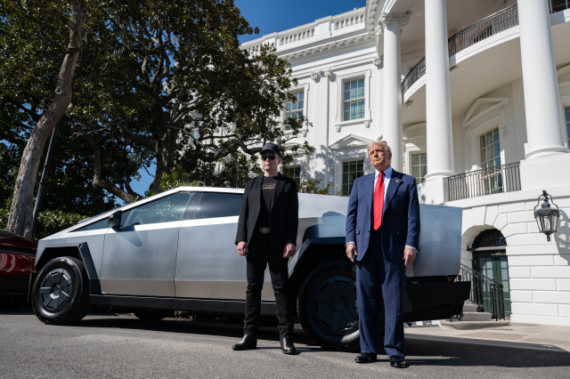 Trump'tan Musk'a övgü yağmuru: Zamanımızın Thomas Edison'udur