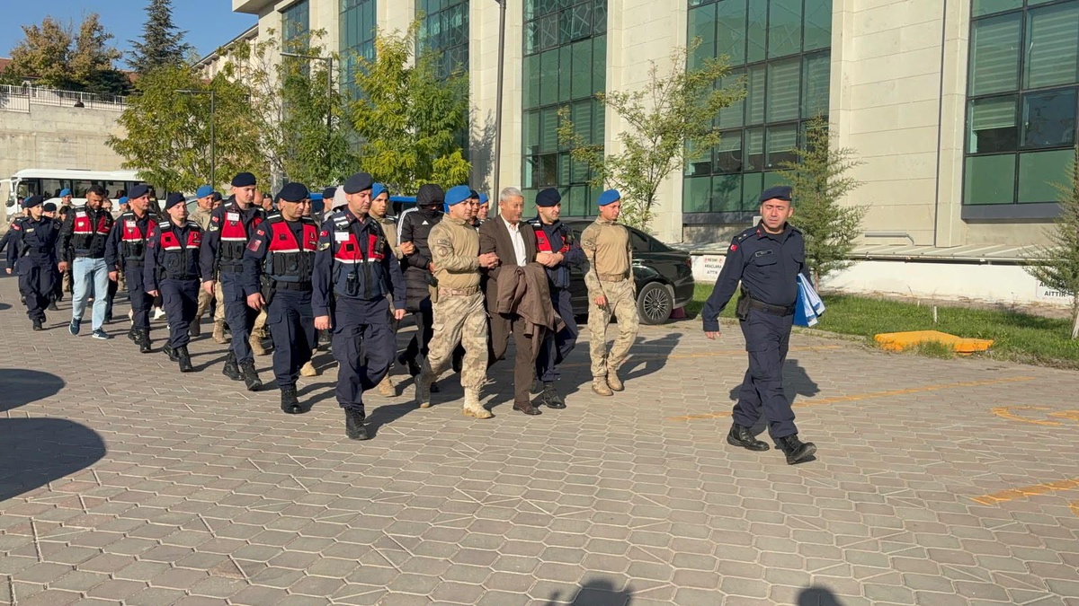 Yahşihan Belediyesi\'nde 2\'nci dalga operasyonunda 9 şüpheli adliyeye sevk edildi
