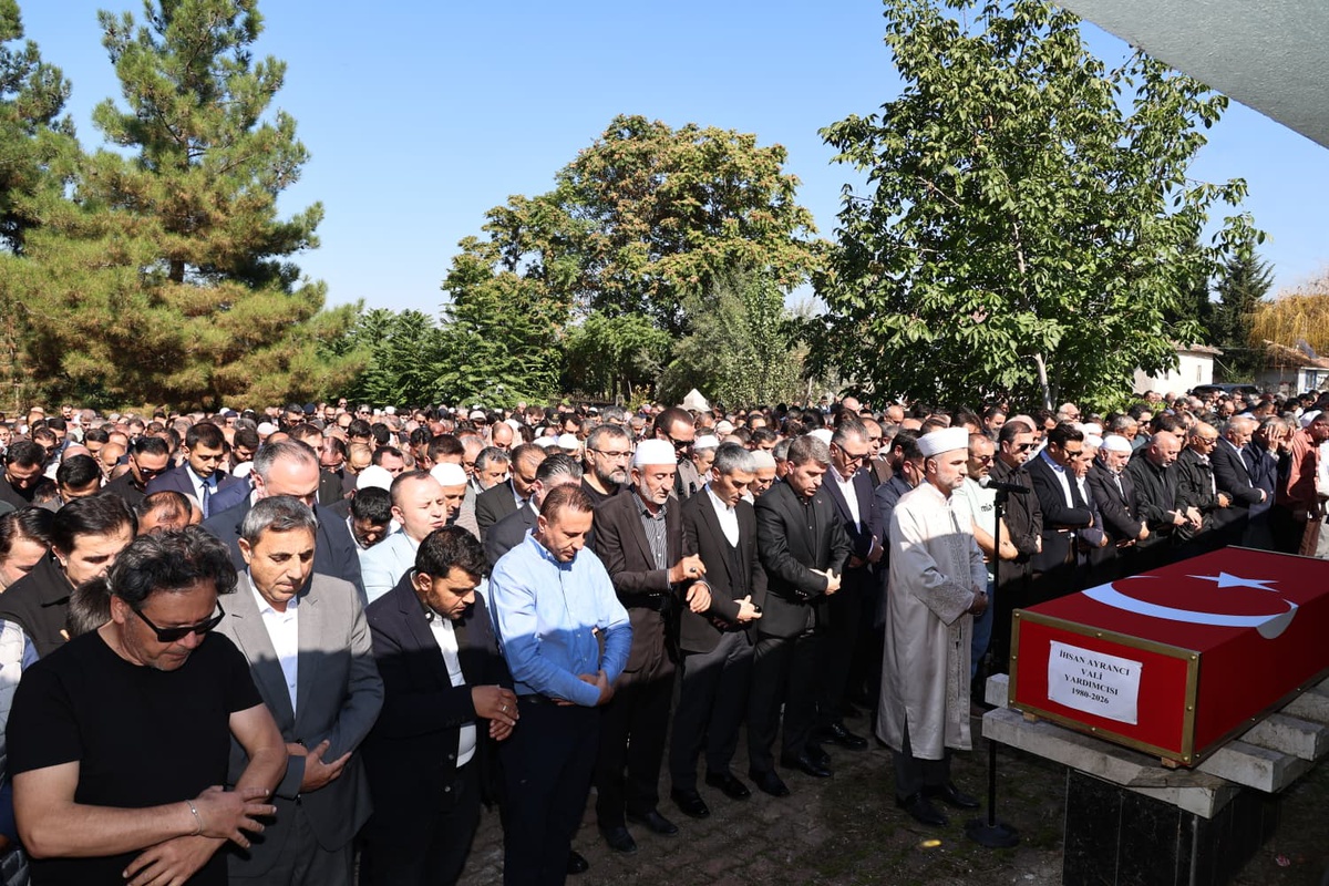 Afyonkarahisar Vali Yardımcısı İhsan Ayrancı Amasya\'da toprağa verildi