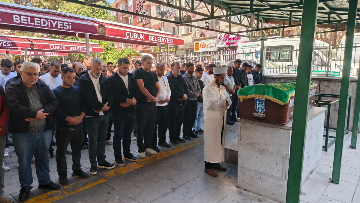 Ankara Çubuk\'ta 10 yaşındaki çocuğa çarpan sürücü tutuklandı, çocuk toprağa verildi