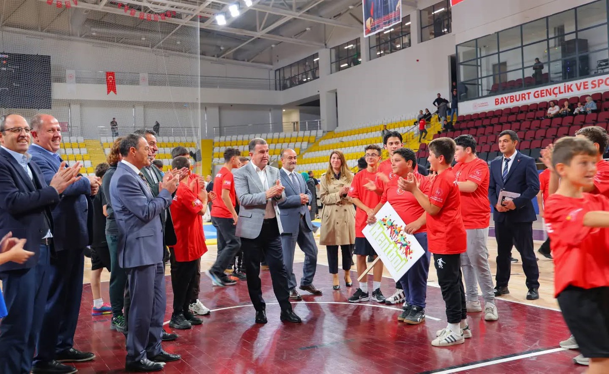 Bayburt\'ta Amatör Spor Haftası\'nda 29 milli sporcu ve Türkiye ikinciliği vurgulandı