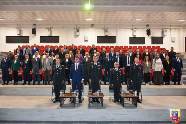 Çanakkale'de jandarma eğitim merkezinde 48 kursiyere infaz koruma kursu verildi