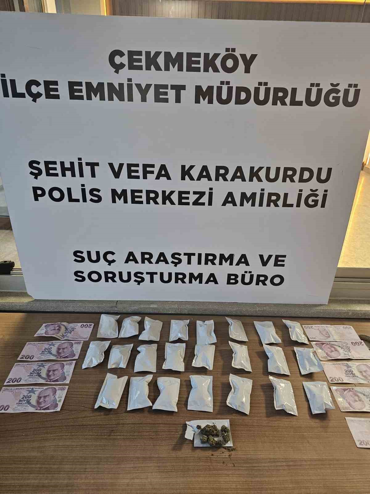 Çekmeköy\'de polisin durdurduğu otomobilde 127,2 gram marihuana ele geçirildi