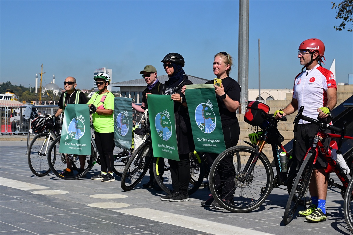 Brezilya\'dan gelen COP31 Bike Ride ekibi İstanbul\'da 10 maddelik talebini açıkladı